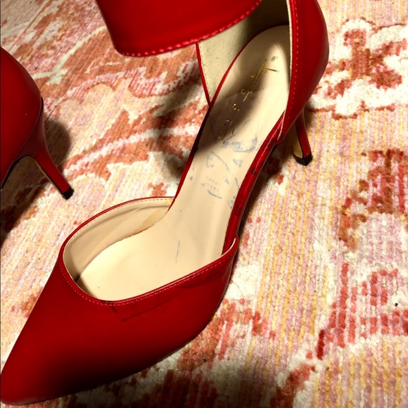 High heels - Picture 2 of 4